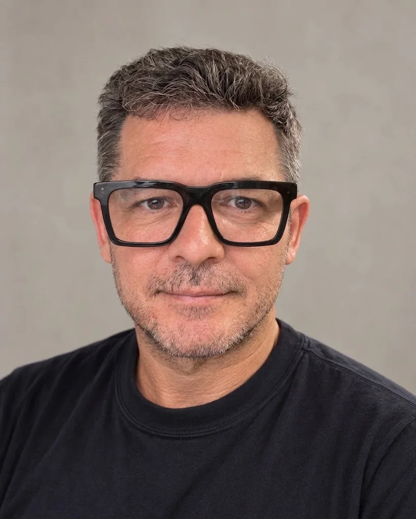 Zdeněk Sladk&yacute; &mdash; grafick&yacute; design&eacute;r